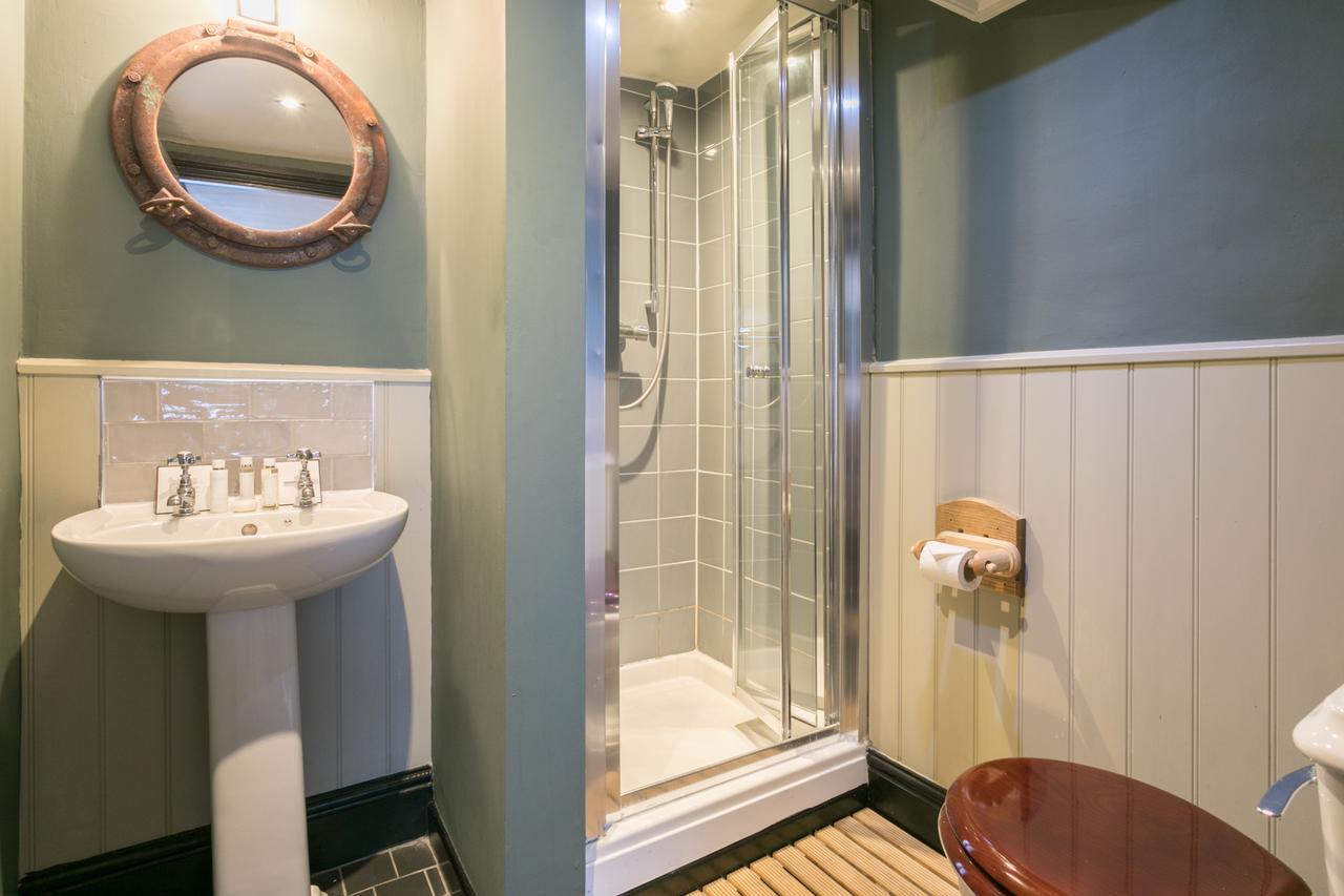 The Angel & Blue Pig Hotell Lymington Eksteriør bilde
